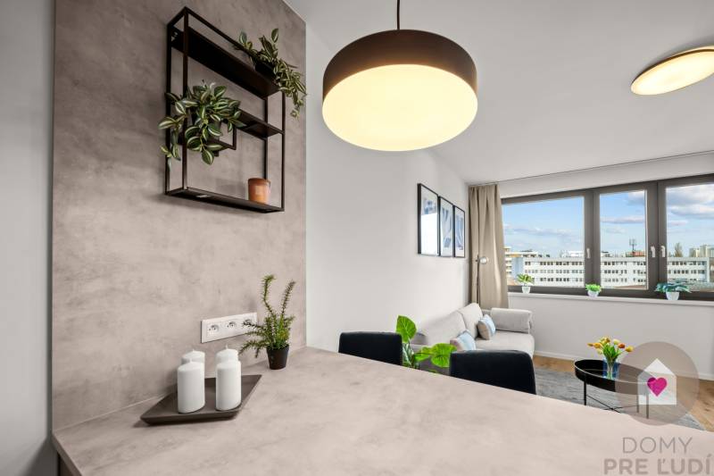 Predaj moderného 2i bytu v novostavbe s lodžiou, pivnicou a garážovým parkovacím státim v novostavbe na Baazovej ulici pri OC Nivy