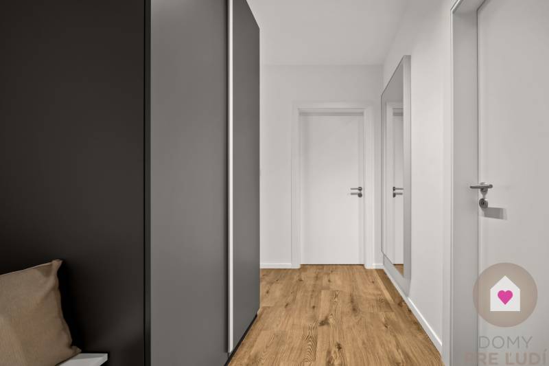 Predaj moderného 2i bytu v novostavbe s lodžiou, pivnicou a garážovým parkovacím státim v novostavbe na Baazovej ulici pri OC Nivy