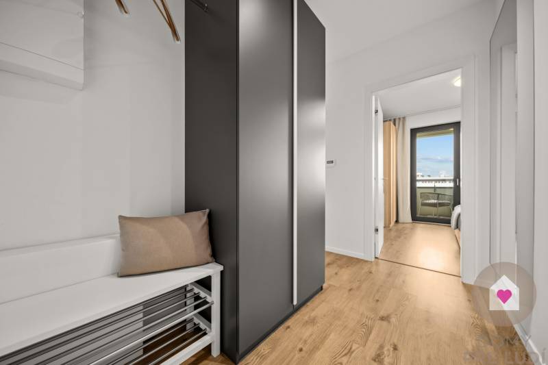 Predaj moderného 2i bytu v novostavbe s lodžiou, pivnicou a garážovým parkovacím státim v novostavbe na Baazovej ulici pri OC Nivy