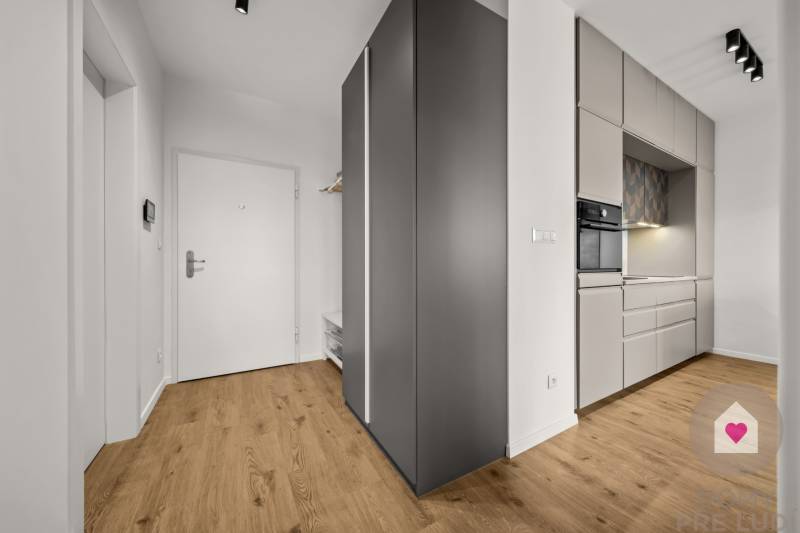 Predaj moderného 2i bytu v novostavbe s lodžiou, pivnicou a garážovým parkovacím státim v novostavbe na Baazovej ulici pri OC Nivy