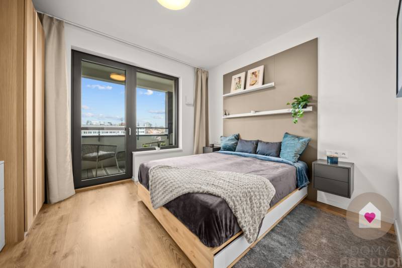 Predaj moderného 2i bytu v novostavbe s lodžiou, pivnicou a garážovým parkovacím státim v novostavbe na Baazovej ulici pri OC Nivy