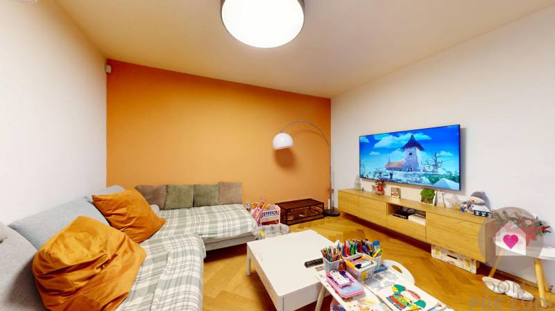 BA/VRAKUŃA-Prenájom zariadeného 5i domu s 2garážou, bazénom a záhradou