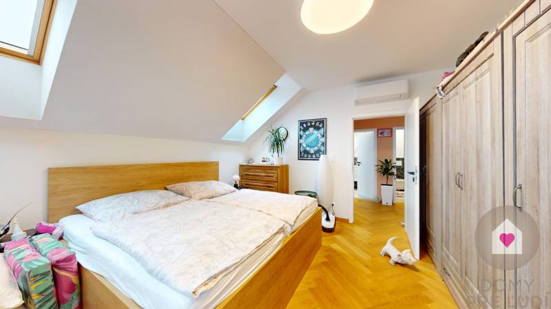 BA/VRAKUŃA-Prenájom zariadeného 5i domu s 2garážou, bazénom a záhradou