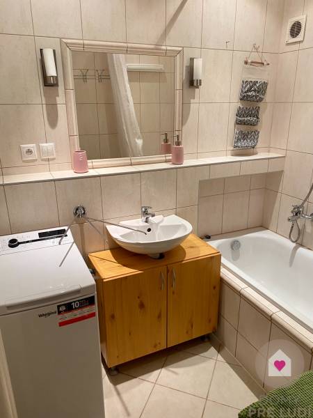 nezabudkova prenajom 3i byt -kupelna.JPEG