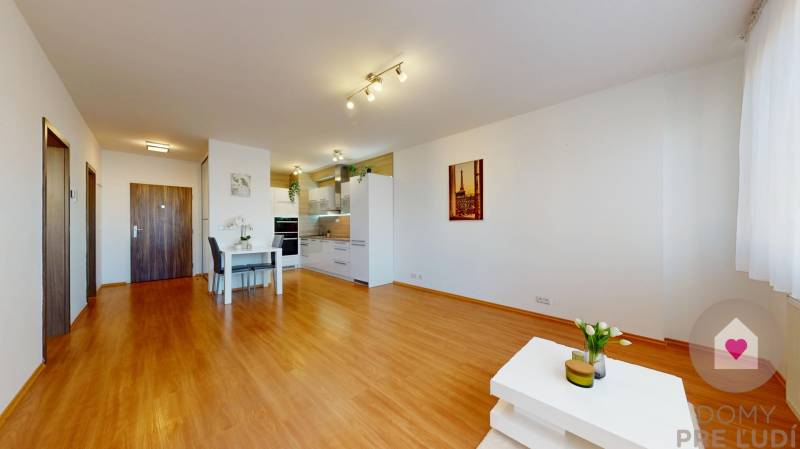 Prenájom priestranného 2i bytu s balkónom a parkingom v garáži _novostavba _Budatínska ul._Petržalka