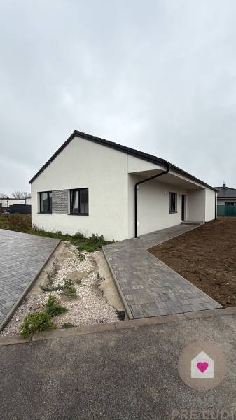 Predaj 4 izbový RD, SENEC, Karasova 