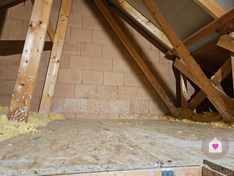 úložný priestor v podkroví.jpg