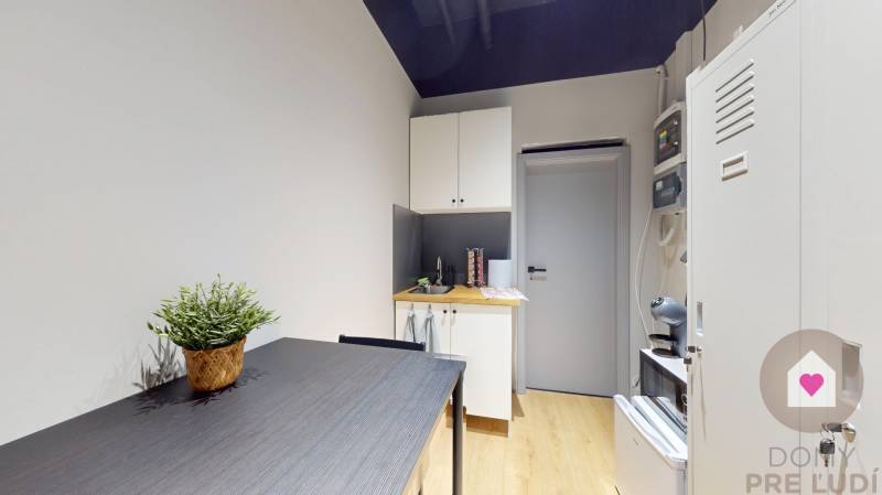 NIVY-Obchodny-priestor-228m2-s-moznostou-parkovania