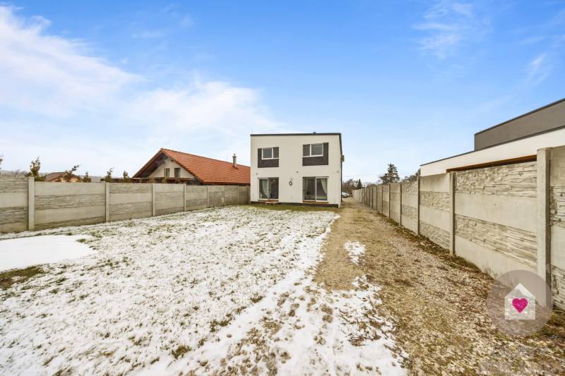 Kuchyňa_rodinný dom na predaj_detská izba_exterier RD