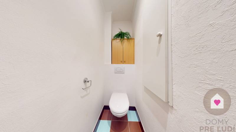 Prenájom zariadeného 3 izbového bytu_Furdekova ul._WC