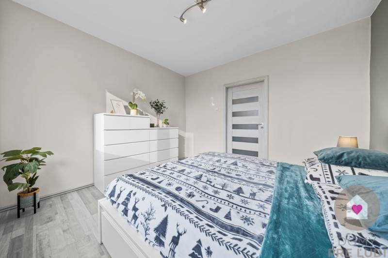 Vrakuňa - 2i byt po rekontrukcii, Bebravska