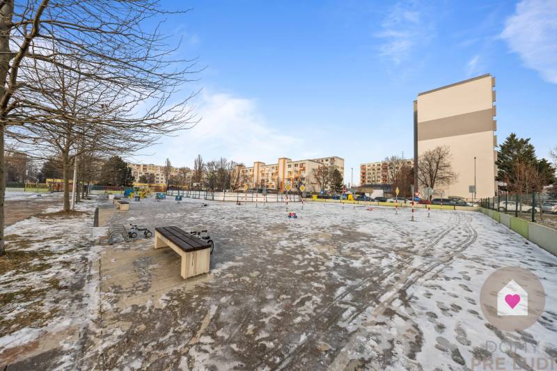 Vrakuňa - 2i byt po rekontrukcii, Bebravska