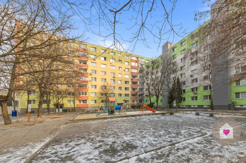 Vrakuňa - 2i byt po rekontrukcii, Bebravska