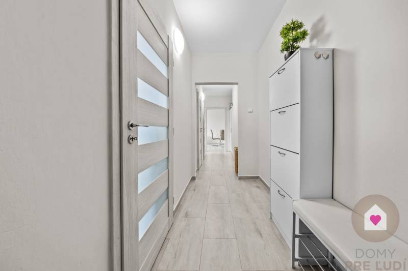 Vrakuňa - 2i byt po rekontrukcii, Bebravska