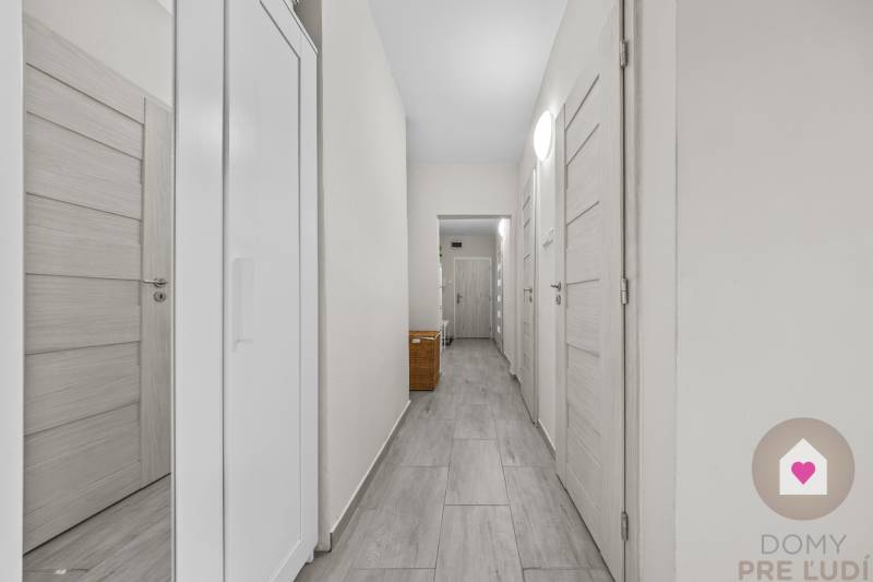 Vrakuňa - 2i byt po rekontrukcii, Bebravska