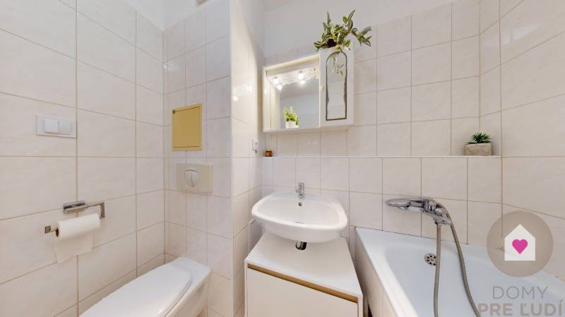 1.5 izbový byt s lodžiou na prenájom_Štefana Králika_Devínska Nová Ves