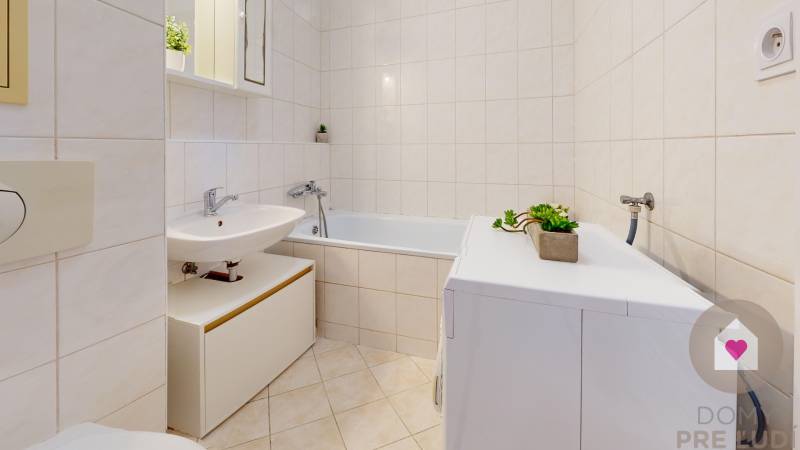 1.5 izbový byt s lodžiou na prenájom_Štefana Králika_Devínska Nová Ves