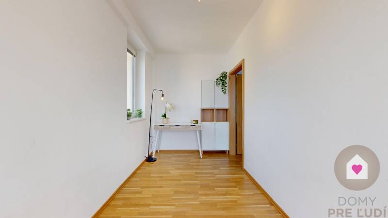 1.5 izbový byt s lodžiou na prenájom_Štefana Králika_Devínska Nová Ves