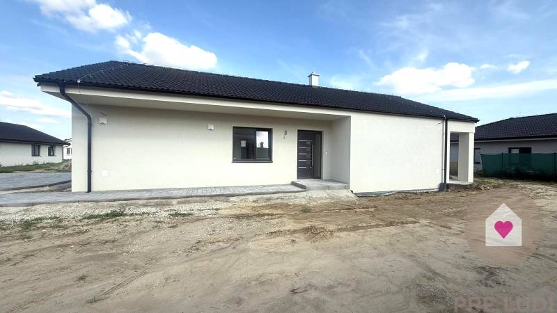 WhatsApp Image 2025-09-08 at 08.44.29.jpeg