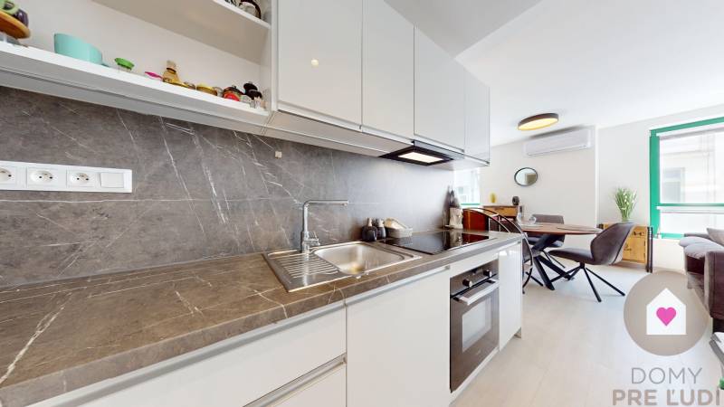 2 izbový byt, Nám. SNP, BA 