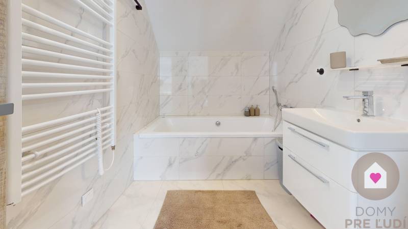 2 izbový byt, Nám. SNP, BA 