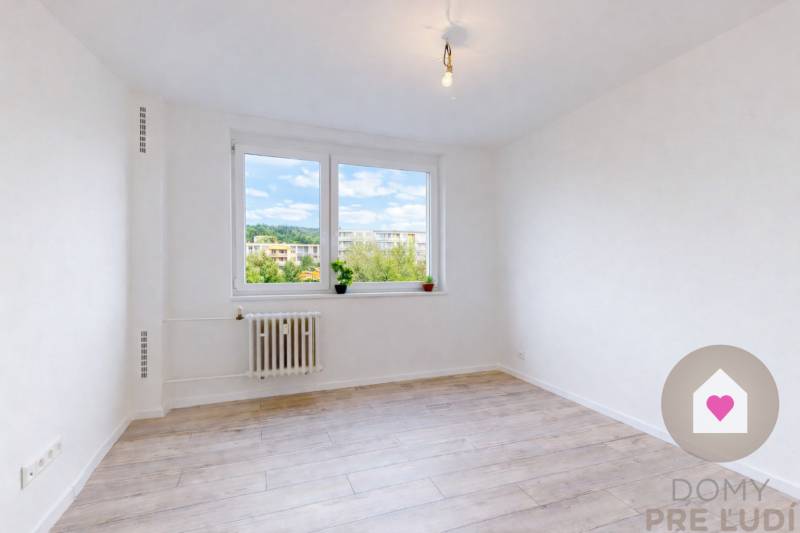 Karlova ves_3i na predaj_Pupavova_spálňa