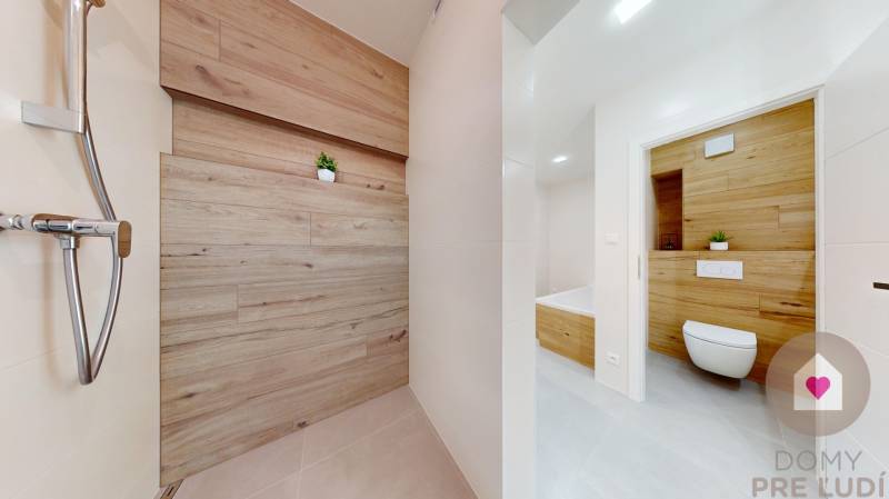 Karlova ves_3i na predaj_Pupavova_kúpeľňa