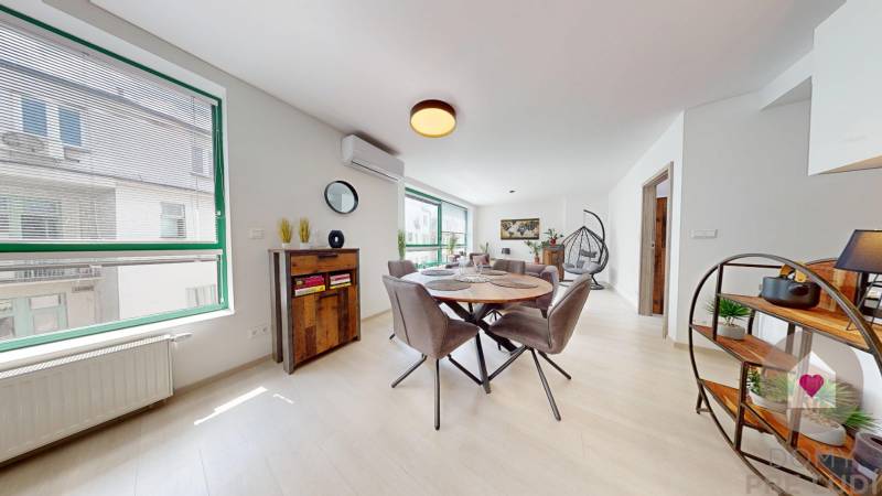 2 izbový byt, Nám. SNP, BA 