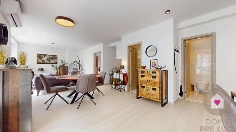 2 izbový byt, Nám. SNP, BA 