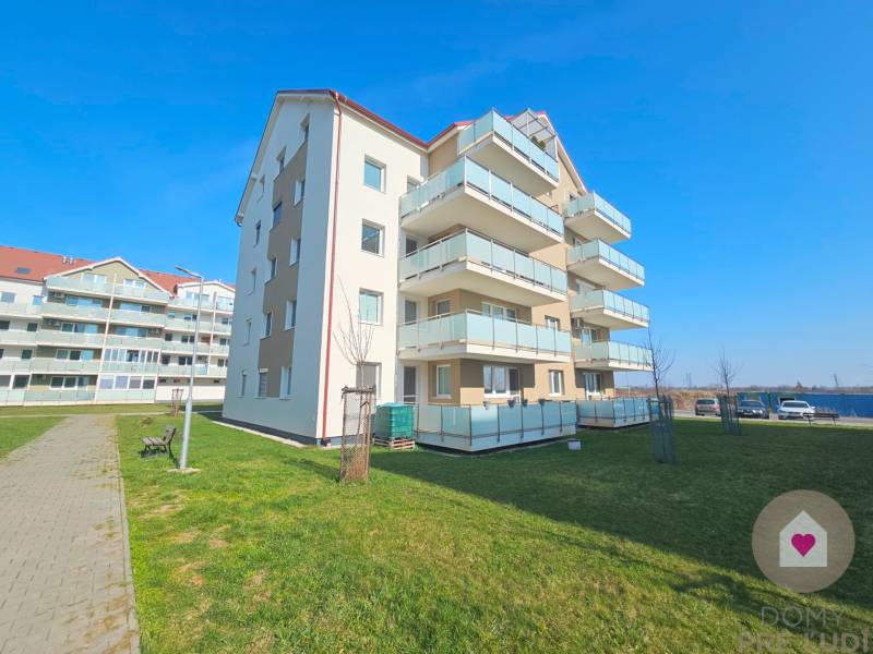 3 izbový byt na prenájom, Pezinok, Muškát, zariadený