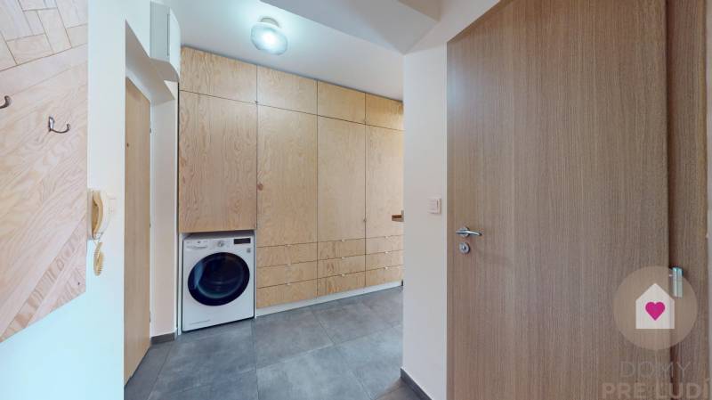 3 izbový byt na prenájom, Pezinok, Muškát, zariadený