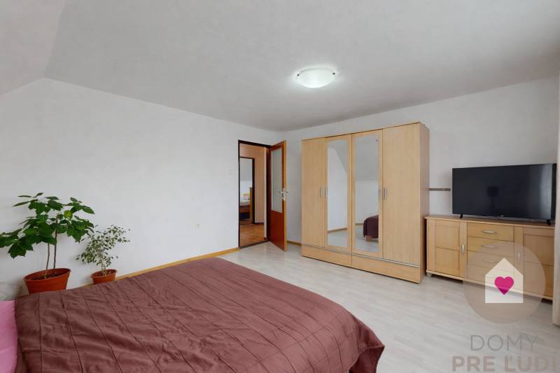 5 izbový RD, Pernek okr. Malacky 