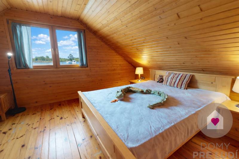 Hausbot na predaj_Jarovecké rameno_spálňa