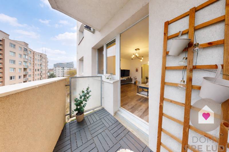 Jana Ponicana_Devinska nova ves_3 izbovy byt na predaj (2).png