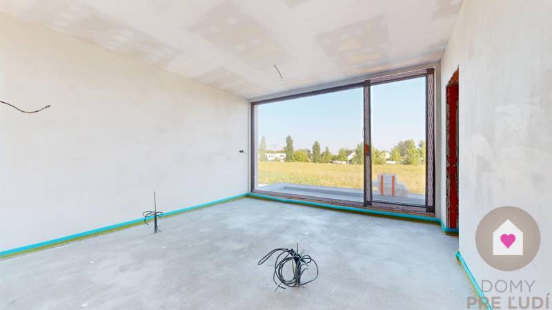 Kráľova pri Senci_dvojpodlažný rodinný dom na predaj