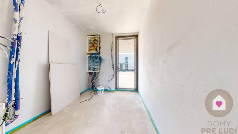 Kráľova pri Senci_dvojpodlažný rodinný dom na predaj