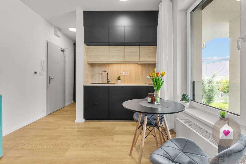 Prenájom moderného zariadeného 1i bytu v novostavbe Čerešne_kuchynská časť