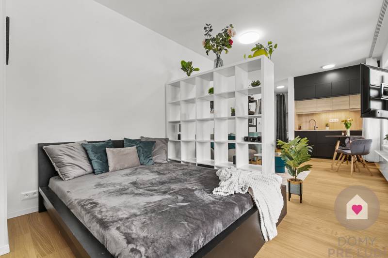 Prenájom moderného zariadeného 1i bytu v novostavbe Čerešne_spáľňová časť