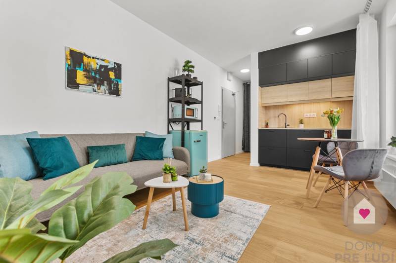 Prenájom moderného zariadeného 1i bytu v novostavbe Čerešne_obývačka