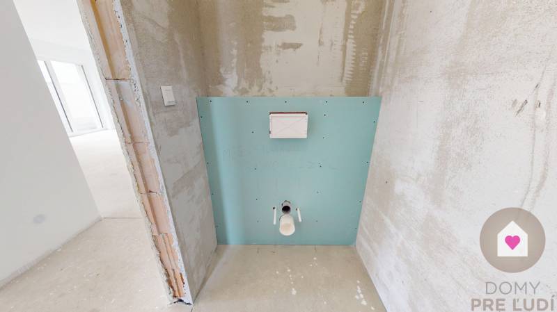 Predaj 4izbovej modernej novostaby RD s tep. čerpadlom garážou a veľkým pozemkom v Dunajskej Strede