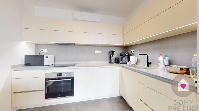 Petržalka - 2i novostavba s parkovaním a balkonom  (3).jpg