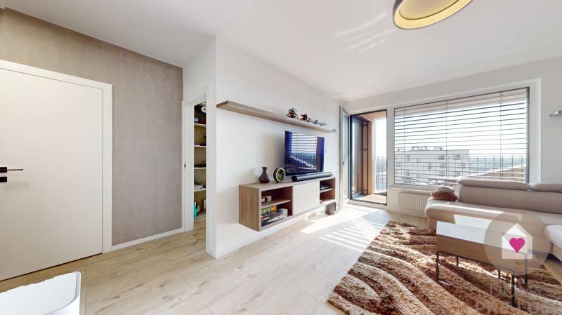 Petržalka - 2i novostavba s parkovaním a balkonom  (10).jpg