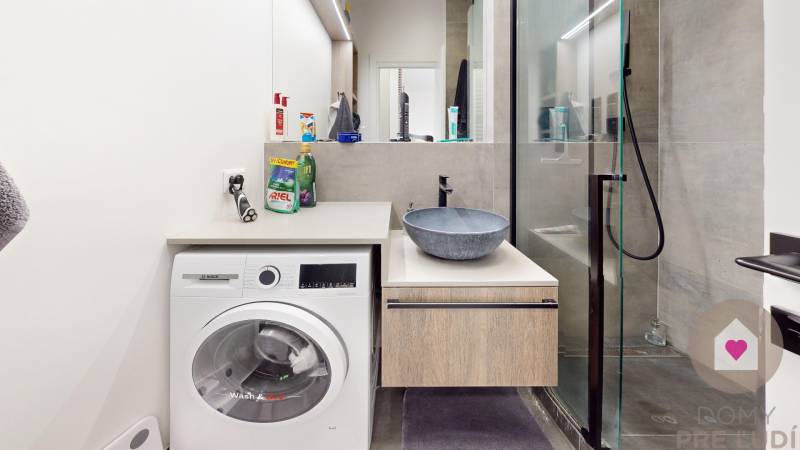 Petržalka - 2i novostavba s parkovaním a balkonom  (16).jpg