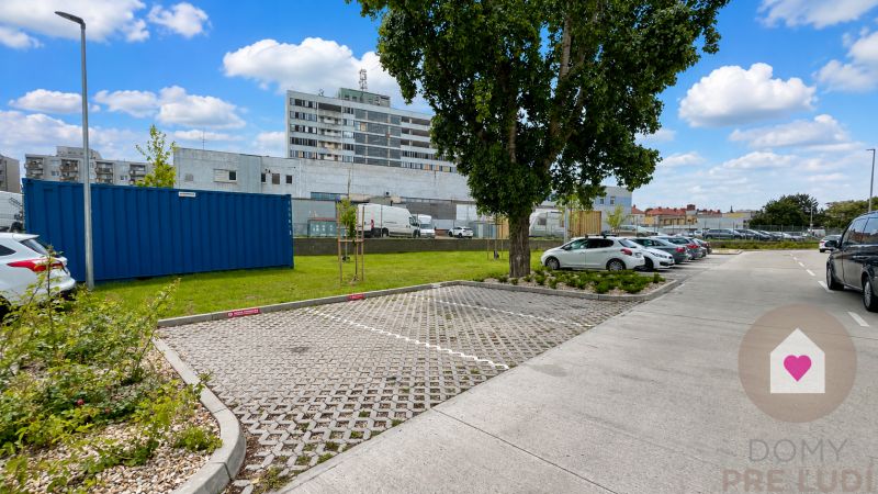 2i-novostavba-s-parkovanim-Mikovíniho ul.- Trnava- parking