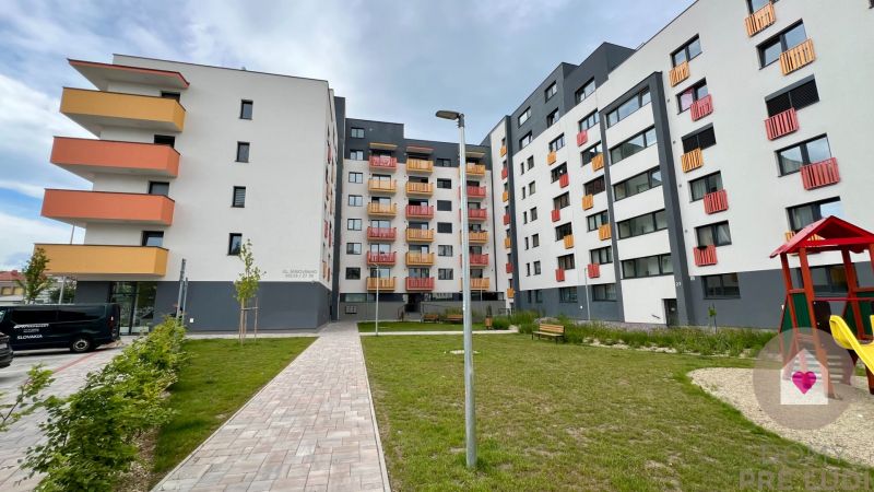2i-novostavba-s-parkovanim-Mikovíniho ul.- Trnava