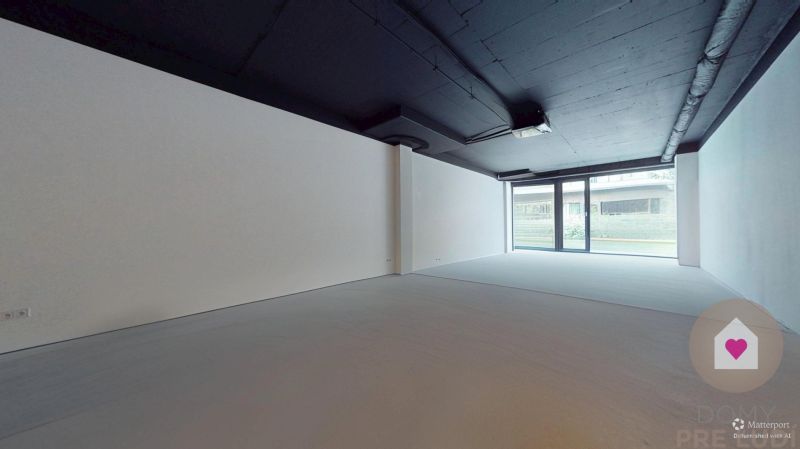 NIVY-Obchodny-priestor-o-vymere-80m2-na-pesej-zone-s-vykladom