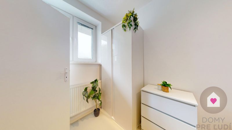 Šancova_2 izbovy byt na prenájom_Bratislava Staré mesto (15).jpg
