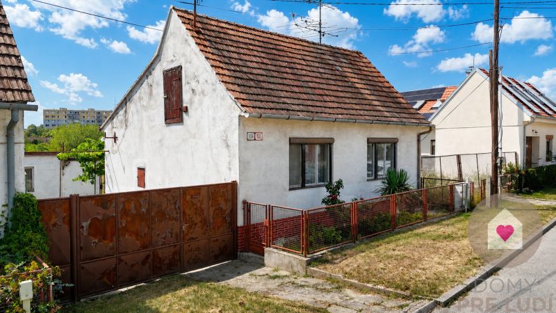 Stupava_rodinny dom v povodnom stave _marianska ul (8).jpg