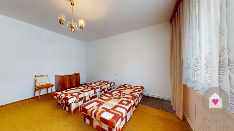 STUPAVA-Rodinny-dom-v-zachovalom-povodnom-stave-Marianska-ul--07162026_101241 (2).jpg