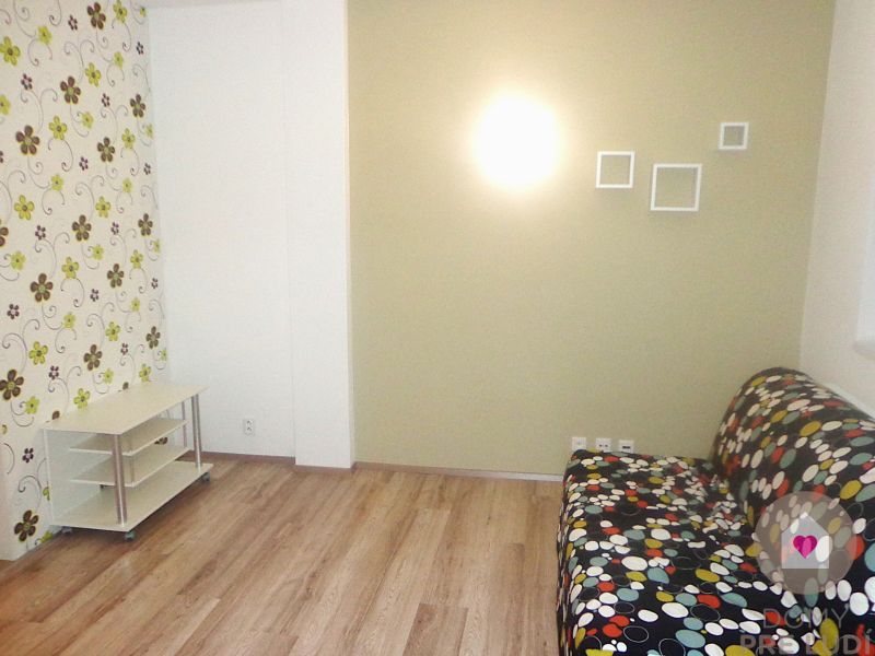 Garsónka, Staré Mesto Ľadová ulica